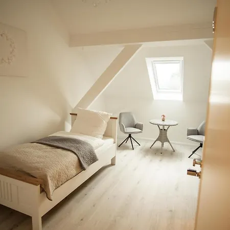 Landgut Hostemost *